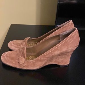 Beautiful suede wedges in excellent condition!